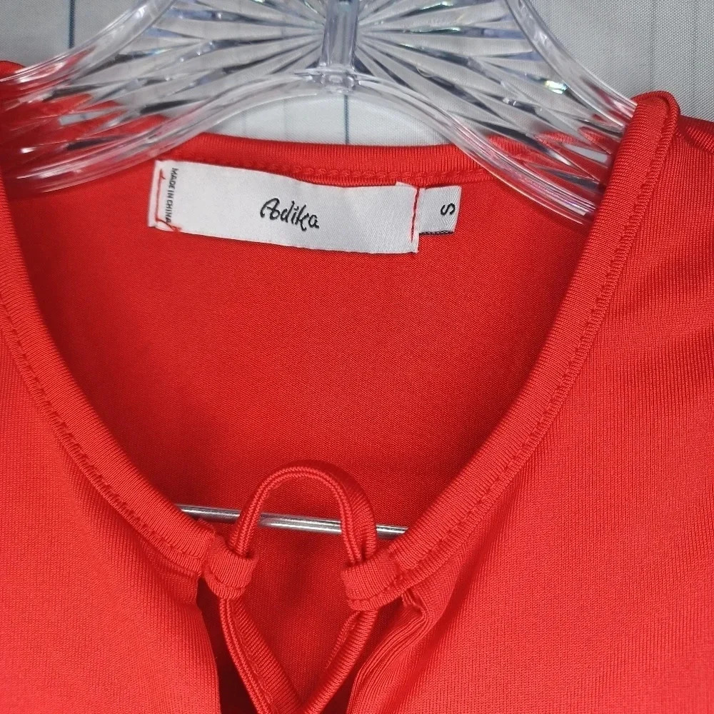Adika cropped sleeveless Y2K Festival lace front shirt - Picture 3 of 5